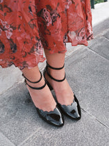 Black Mary Janes In Spanish Smooth Leather For Women - Heel 6.5 cm - Flavie Black - Lifestyle Feet Close-up