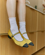 Ballerines pointues - Babies pointues Noires Satin Espagne Femme - Talon 2.5 cm - Bambie Satin Royal - Portées Gros Plan