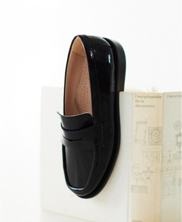 Mocassins Noirs Cuir verni d'Italie Femme - Talon 2.5 cm - Lissa Black Rock - Packshot Trois Quart