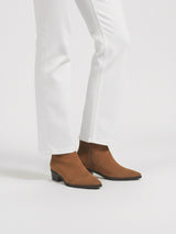 Bottes femme - Bottines Marron Daim Italien Femme - Talon 4 cm - Anietta Cognac - Portées Gros Plan