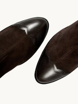 Chaussures femme élégantes et confortables - Bottines Marron Daim Espagne Femme - Talon 6 cm - Felice Stretch Brown - Détail Découpe