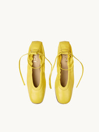 Chaussures femme élégantes et confortables - Ballerines Jaunes en Cuir avec Talon 5cm | Perri Yellow