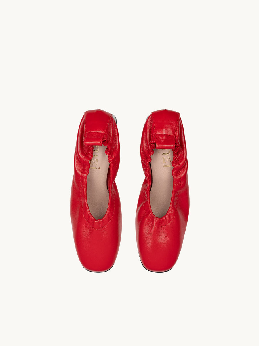 Chaussures italiennes - Ballerines rouges avec talon carré de 5cm | Perri Red | ÉMZI PARIS