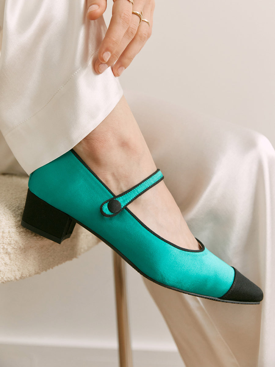 Ballerines Pointues en Satin Vert | Petit Talon | BAMBIE SATIN EMERAUDE