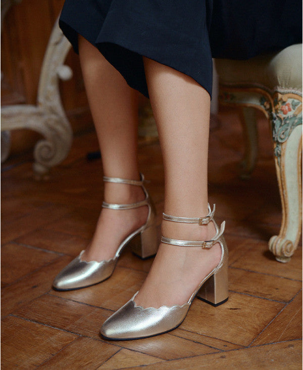 Babies argentées en cuir festonné | Flavie Silver | ÉMZI PARIS