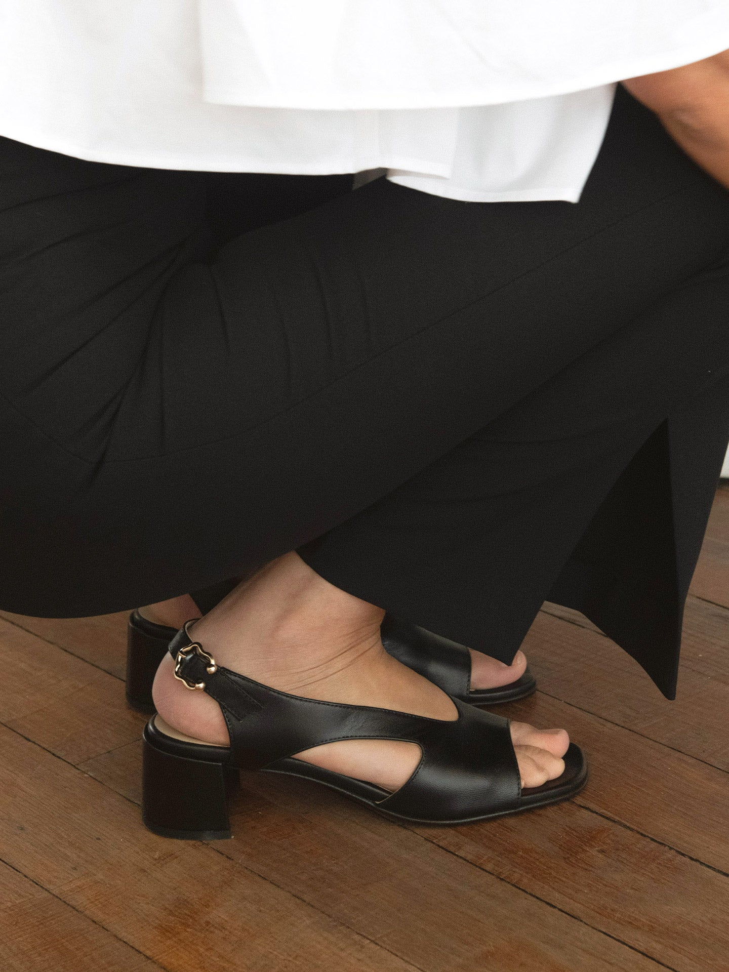 Black Sandals In Italian Nappa Leather For Women - Heel 5 cm - Rossia Black - Lifestyle Sitting Pose